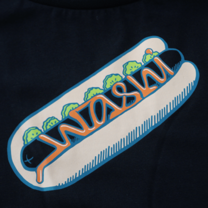 WHotdog_schwarz_hot dog würstchen black schwarzes shirt fair shirt green fashion sausage wuerstchen wasni print