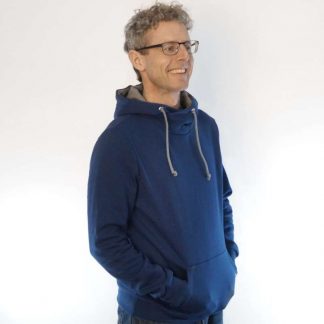 tiefsee Hoodie fair fashion biobaumwolle dunkelblauer navy blauer öko slow fashion Hoodie blau dunkelblau