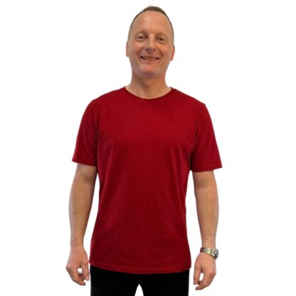 TShirt_rot_Männer_Biobaumwolle_aus Esslingen fair hergestellt