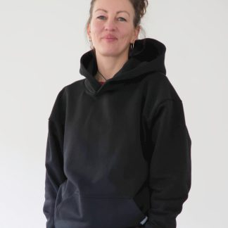 oversize_hoodie_unisex_schwarz01_a