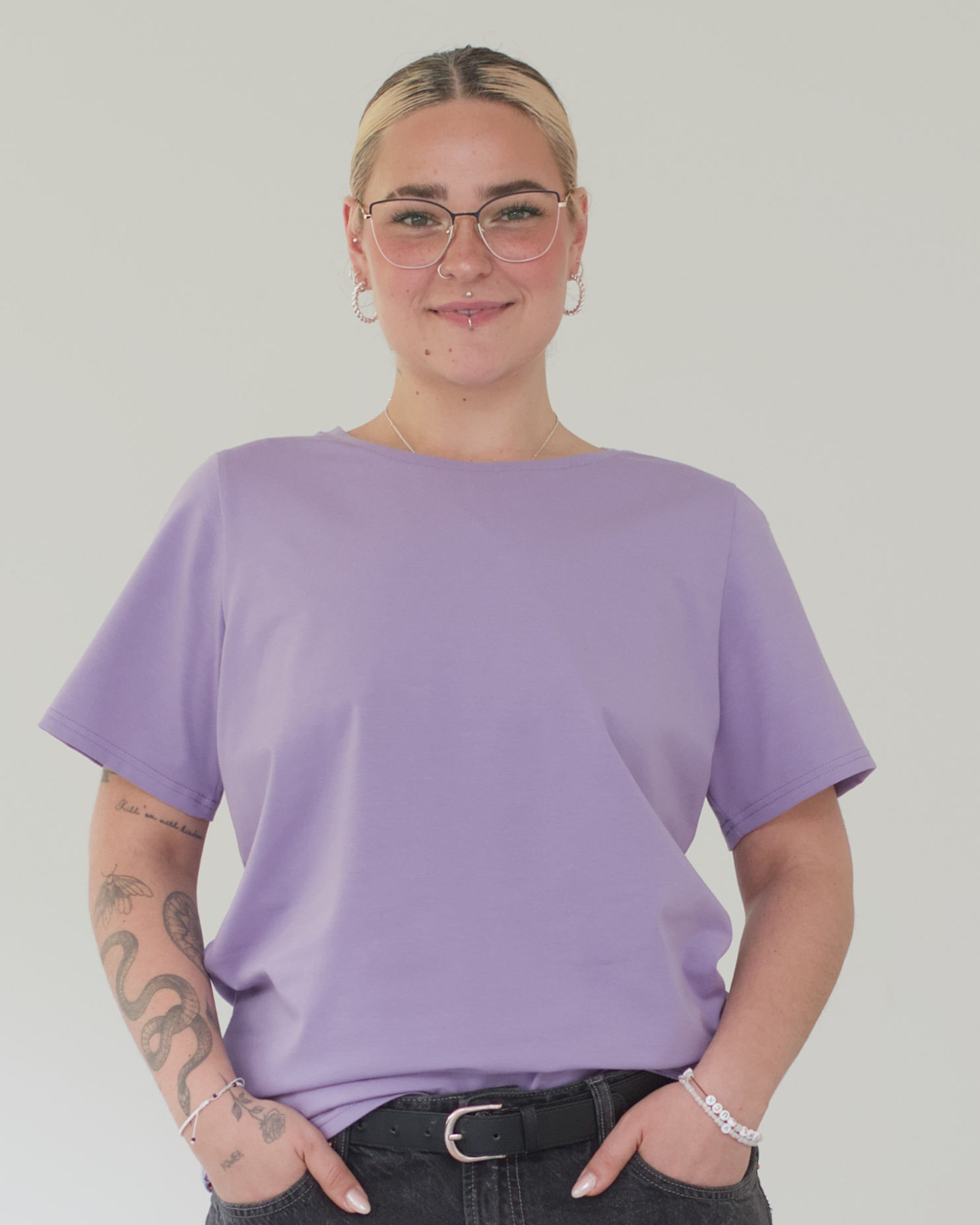 relaxed_tshirt_flieder_frau_01