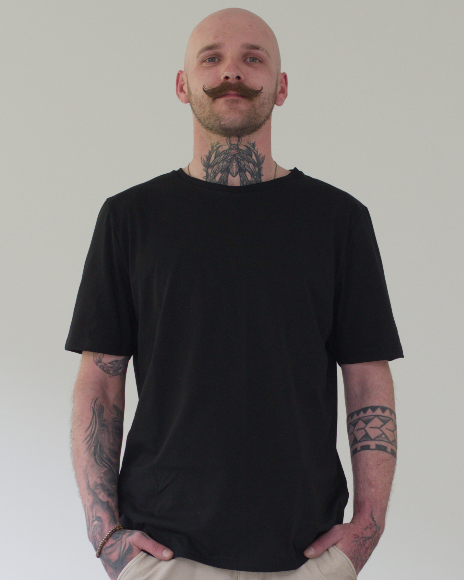 tshirt_clique_schwarz_mann_01